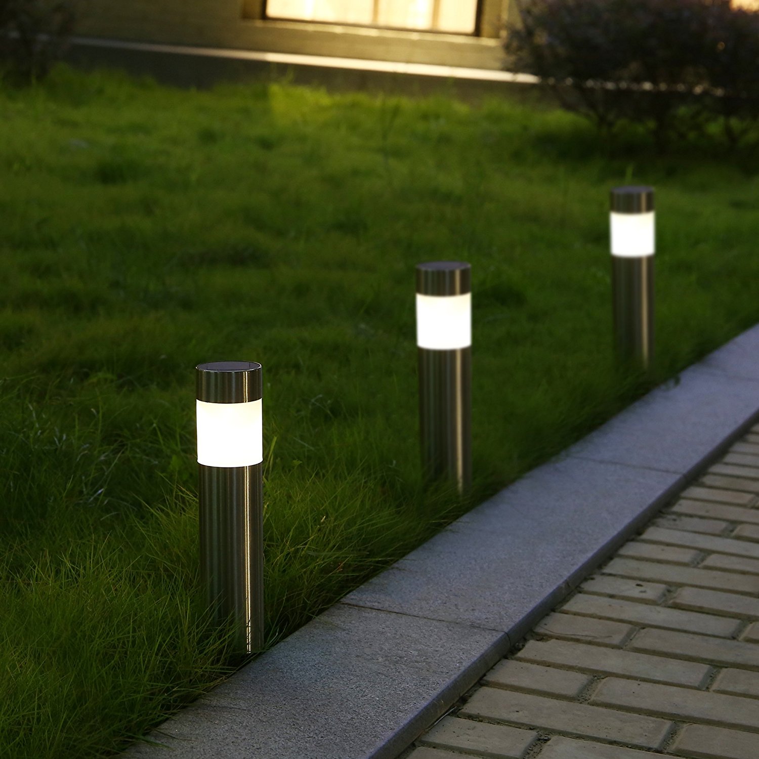 Solar trädgårdslampa lutning design bestämmer livslängden